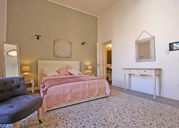 בית הארחה Monti Luxury *